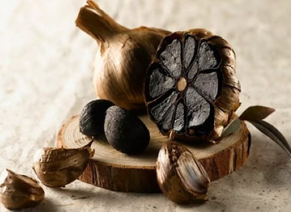 تصویر 5 از قیمت خرید سیر سیاه فرآوری شده + فروش ویژه